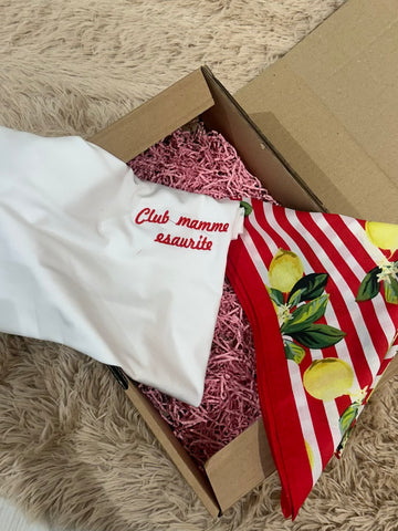 Mama’s Box- Hola