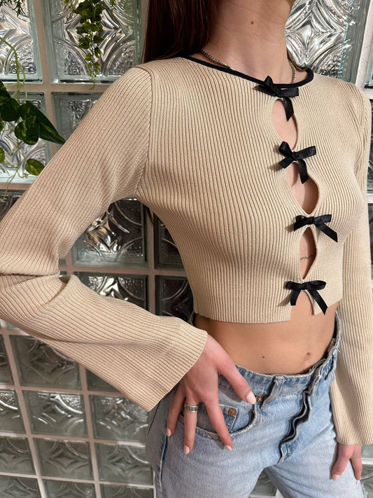 Maglia fiocchi cut out - Kontatto