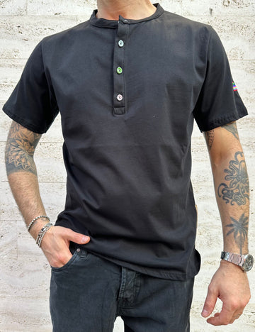Serafino T-shirt nera - Tematico